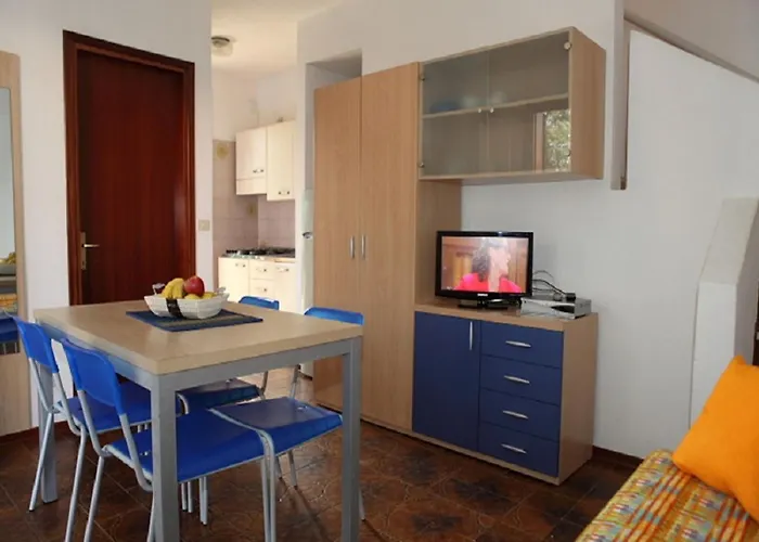 빌라 Terraced House With Garden 비비오네