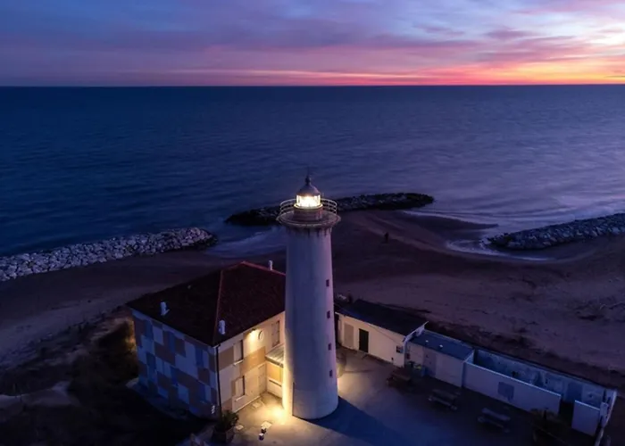 Terraced House With Garden